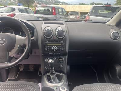 Nissan Qashqai DPF 4WD Tekna Grigio usata Perugia