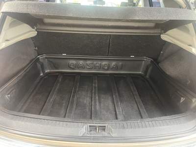 Nissan Qashqai DPF 4WD Tekna Grigio usata Perugia
