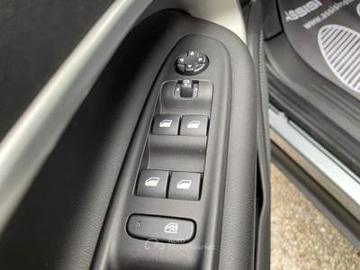 Jeep Avenger 100 CV Summit Grigio usata Assisi