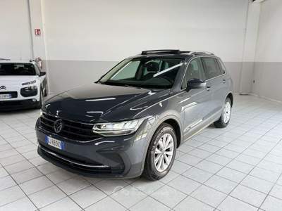 Volkswagen Tiguan 2.0 TDI 150 CV SCR DSG R-LINE (110 KW) Grigio usata Fontanella