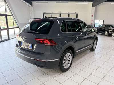 Volkswagen Tiguan 2.0 TDI 150 CV SCR DSG R-LINE (110 KW) Grigio usata Fontanella