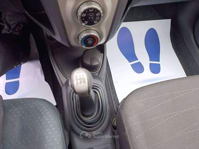 Toyota Yaris Yaris II 2009 5p 1.0 Now VVT-I Argento usata Guidizzolo