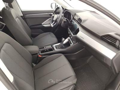 Audi Q3 Q3 45 TFSI e S tronic S line edition Bianco usata Massa