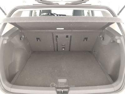 Volkswagen Golf 1.0 eTSI 81kW EVO Life DSG Argento usata Massa