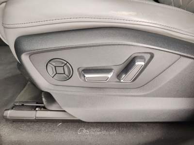 Audi Q8 55 TFSI e quattro tiptronic S-Line Sport Nero usata Massa