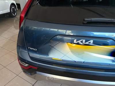 Kia Niro Tri-Fuel 1.6 GDi DCT HEV GPL Business Grigio usata Asigliano Veneto