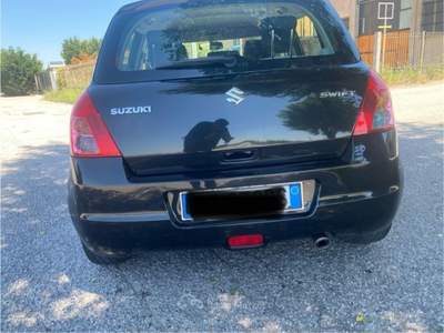 Suzuki Swift suzuki swift  Nero usata Chioggia