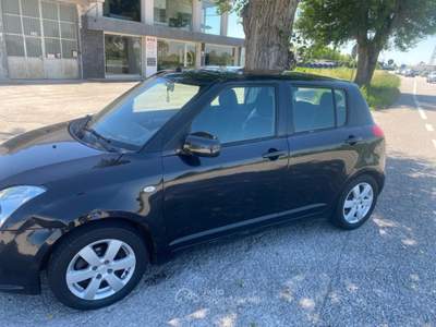 Suzuki Swift suzuki swift  Nero usata Chioggia