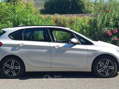 BMW Serie 2 Active Tourer 220d Sport 190CV Steptronic Euro6 - Sed.risc/Gancio/Bi-LED/Navi - TOP Bianco usata Patti