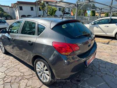 Opel Astra 5 porte Cosmo usata Arcene