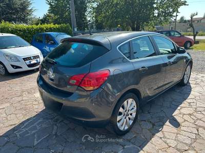 Opel Astra 5 porte Cosmo usata Arcene