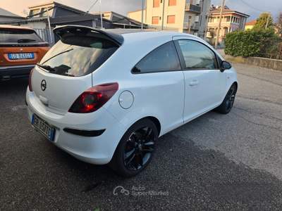 Opel Corsa "OK NEOPATENTATI" usata Brescia