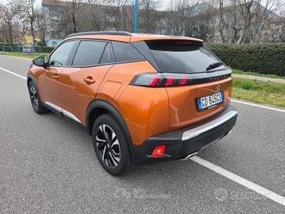 Peugeot 2008 ALLURE PACK 1.2 EURO 6 130CV usata Brescia