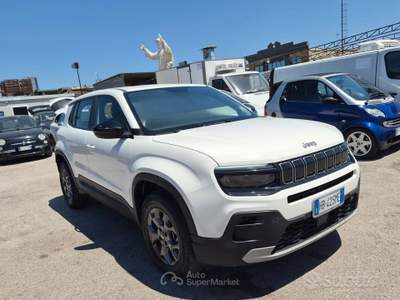 Jeep Avenger 110 CV MHEV Longitude usata Pompei