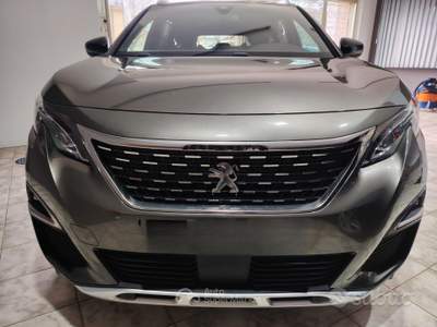 Peugeot 5008 S&S Business usata POTENZA PICENA