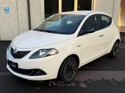 Lancia Ypsilon 1.0 firefly hybrid Gold TELECAM./CARPLAY*PROMOFIN Bianco usata Verona