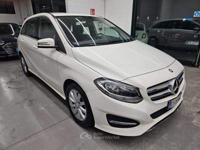 Mercedes-Benz Classe B .5 Premium FL E6 NEOPATENTATI Bianco usata Martinengo
