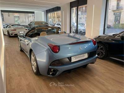Ferrari California California 4.3 dct 460cv Blu/Azzurro usata Torino