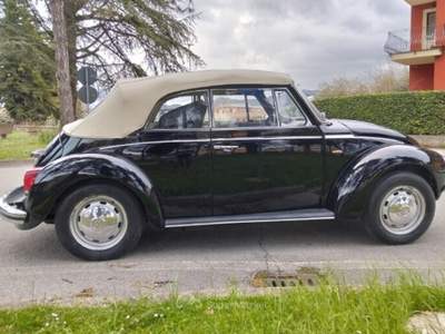 Volkswagen Maggiolino Cabriolet Nero usata Sant'Angelo in Vado