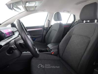 Volkswagen Golf Golf 1.0 eTSI EVO DSG Life Grigio usata Parma