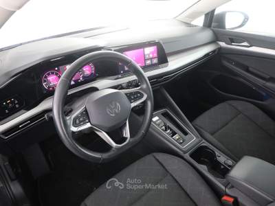 Volkswagen Golf Golf 1.0 eTSI EVO DSG Life Grigio usata Parma