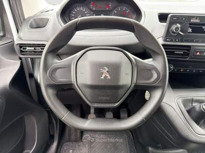 Peugeot Partner Partner BlueHDi 100 PL Furgone Premium Bianco usata Parma