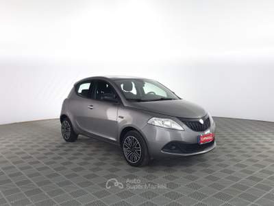 Lancia Ypsilon Ypsilon 1.0 FireFly 5 porte S&S Hybrid Silver Grigio usata Parma