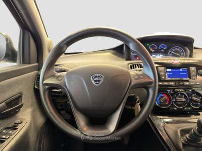 Lancia Ypsilon Ypsilon 1.0 FireFly 5 porte S&S Hybrid Silver Nero usata Parma
