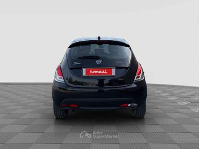 Lancia Ypsilon Ypsilon 1.0 FireFly 5 porte S&S Hybrid Silver Nero usata Parma