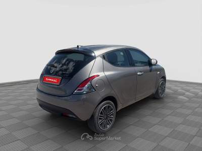 Lancia Ypsilon Ypsilon 1.0 FireFly 5 porte S&S Hybrid Silver Grigio usata Parma