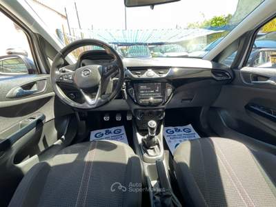Opel Corsa porte Black Edition Bianco usata Napoli