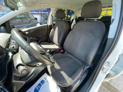 Opel Corsa porte Black Edition Bianco usata Napoli