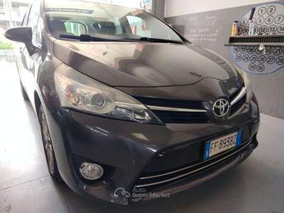 Toyota Verso 1.6 Style GPL Grigio usata Cesena