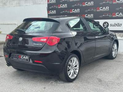Alfa Romeo Giulietta Alfa Romeo Giulietta 1.6 JTDM 120 Cv Nero usata Giugliano in Campania