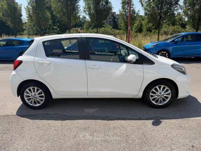 Toyota Yaris 1.0 5 porte Lounge Bianco usata Segrate