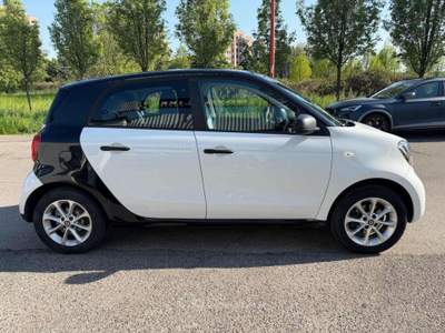 Smart ForFour 70 1.0 Passion Bianco usata Segrate
