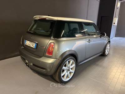 MINI 1.5 Cooper D Hype 5 1.6 16V Cooper S TURBO 330cv Grigio usata Bruino