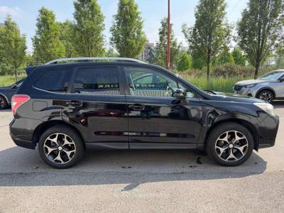 Subaru Forester 2.0i Lineartronic XT Navi Nero usata Segrate