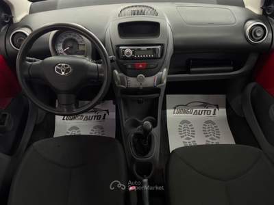 Toyota Aygo 1.0 Full Optional Rosso usata Qualiano