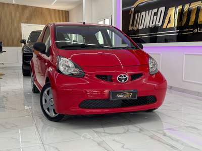 Toyota Aygo 1.0 Full Optional Rosso usata Qualiano