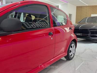 Toyota Aygo 1.0 Full Optional Rosso usata Qualiano