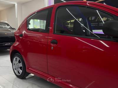 Toyota Aygo 1.0 Full Optional Rosso usata Qualiano