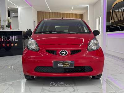 Toyota Aygo 1.0 Full Optional Rosso usata Qualiano