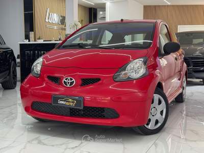 Toyota Aygo 1.0 Full Optional Rosso usata Qualiano