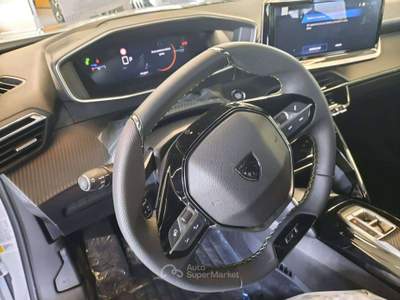 Peugeot 2008 1.2 hybrid GT 145cv e-dcs6 Bianco usata Calco