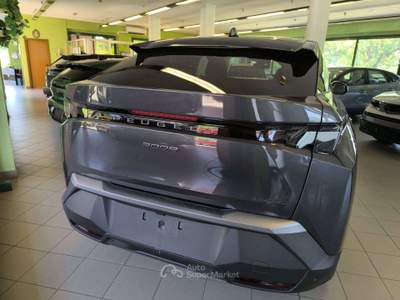 Peugeot 3008 - 145 cv hybrid GT e-dcs6 Grigio usata Calco