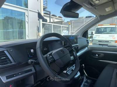 Peugeot Traveller BlueHDi 180 S&S EAT8 Standard Business Bianco usata Scandiano