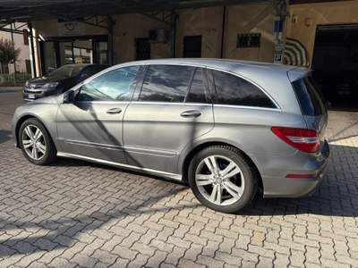 Mercedes-Benz Classe R V6 CDI 265cv Premium 4Matic Auto 7p.ti Grigio usata Guastalla