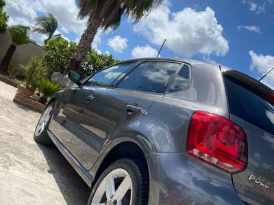 Volkswagen Polo Tenuta in ottimo stato Grigio usata Cancello ed Arnone