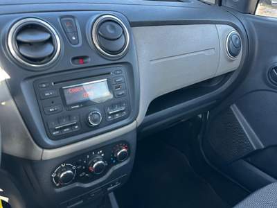 Dacia Dokker 75CV Serie Speciale Lauréate Family Bianco usata Teano